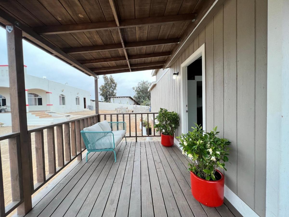 Lirios Tiny House En Valle De Guadalupe Exteriör bild