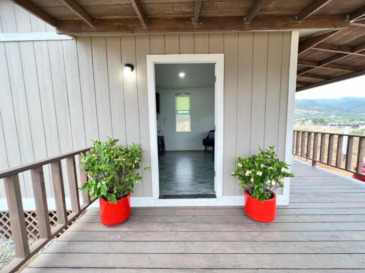 Lirios Tiny House En Valle De Guadalupe Exteriör bild