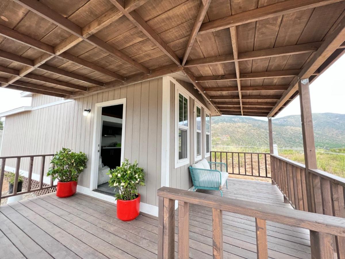 Lirios Tiny House En Valle De Guadalupe Exteriör bild